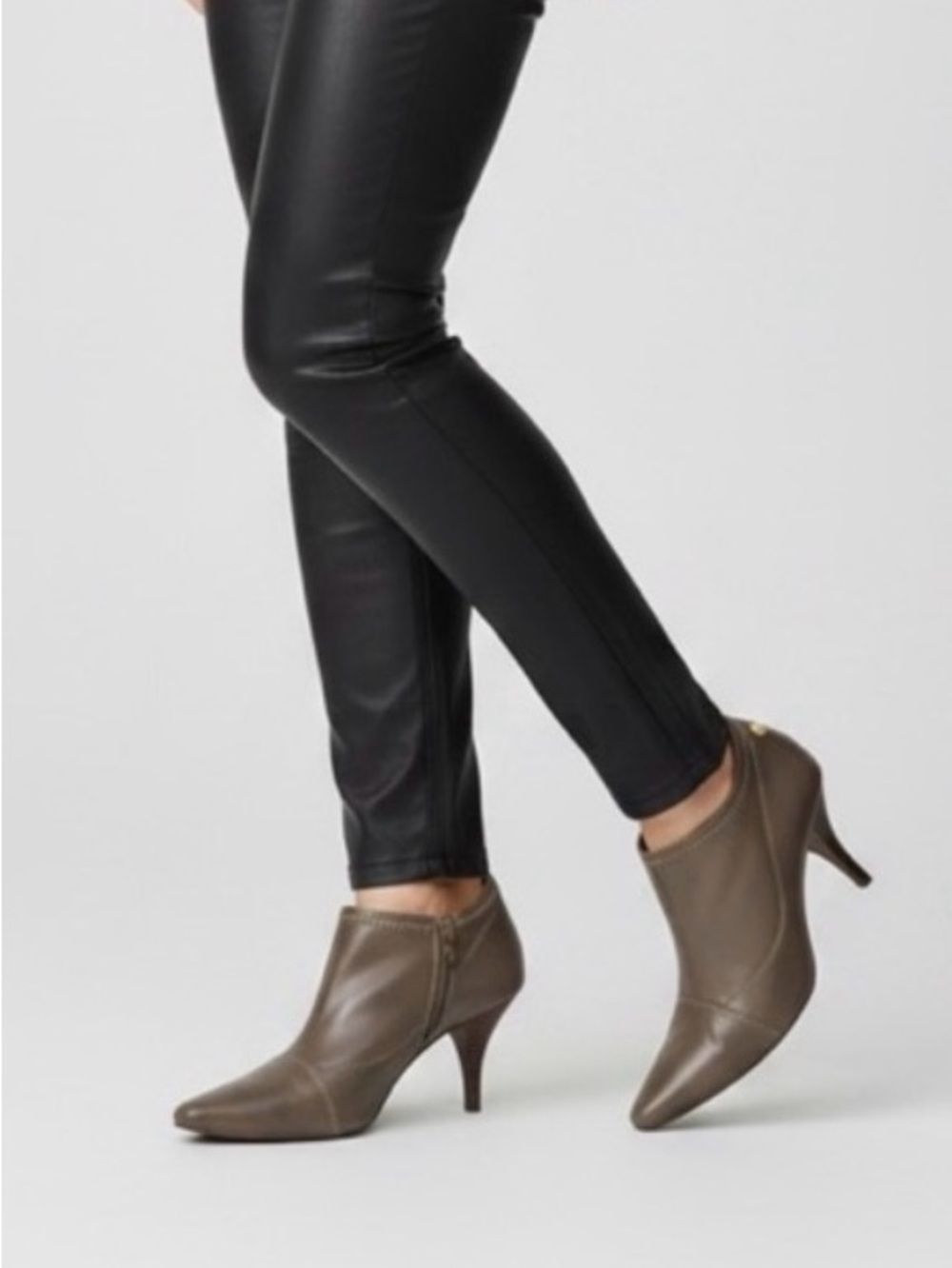 Apri Italian Shoemaker Cosmo Taupe Pointed-Heel  Ankle Booties Size 8.5